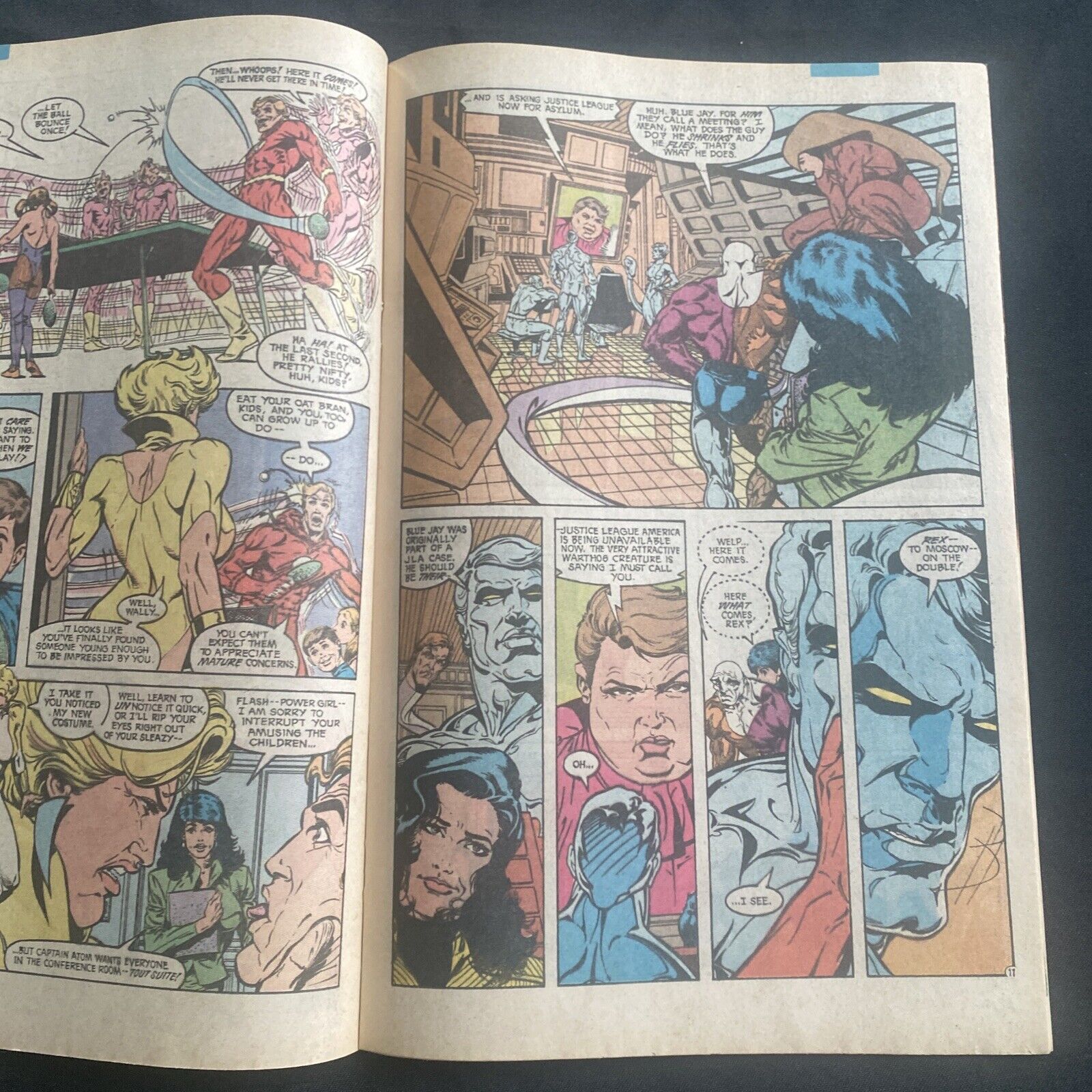 COMIC - DC Comics Justice League EUROPE - Jun 1990 - The Extremists- (8788)