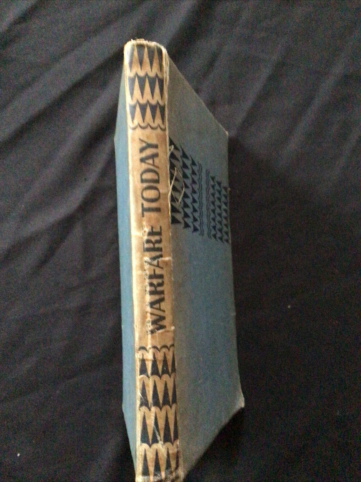 BOOK - WARFARE TODAY - Admiral Sir Reginald Bacon - (8690)