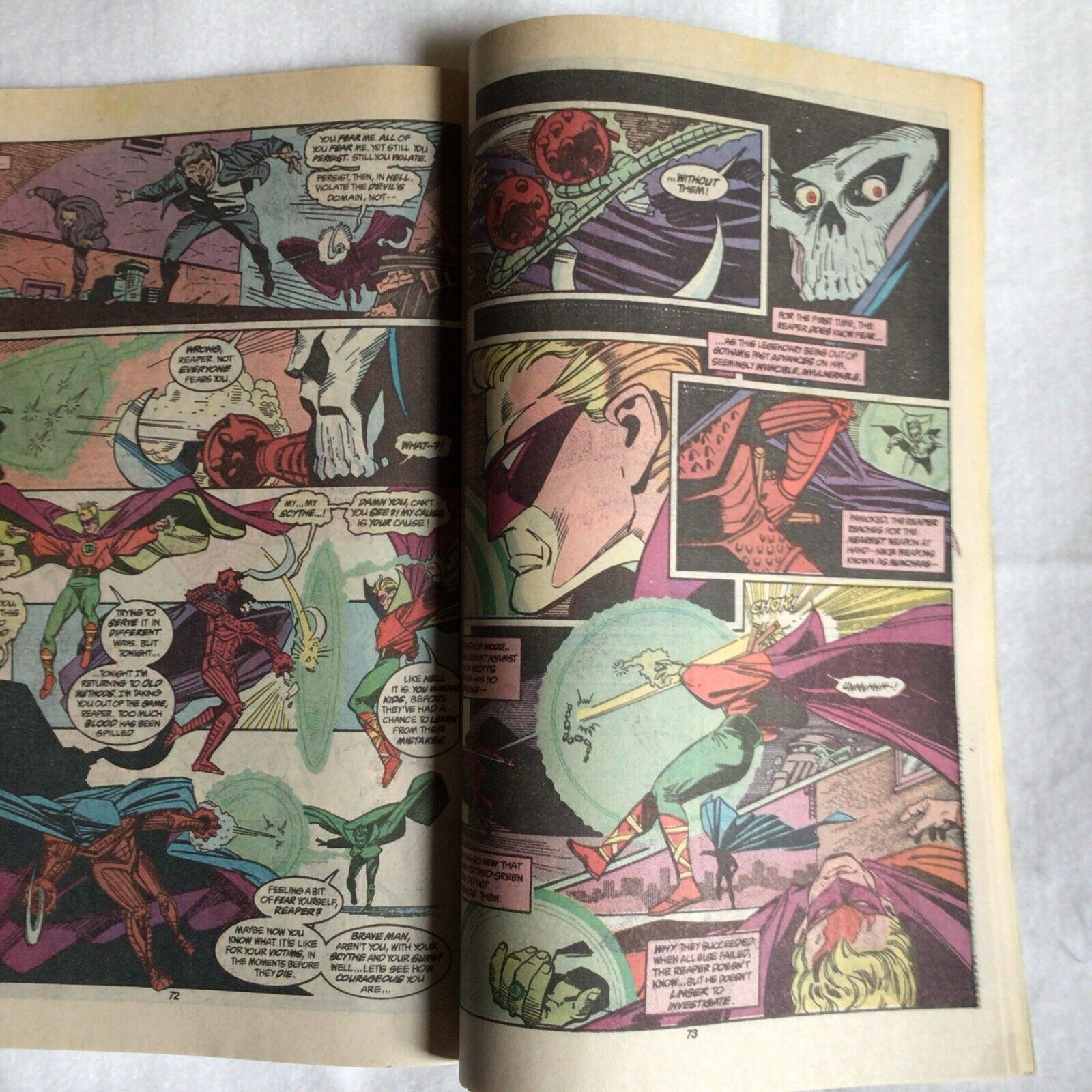 COMIC - DC Comics  Secret origins 96 page FINAL ISSUE - Aug 1990  (8884)