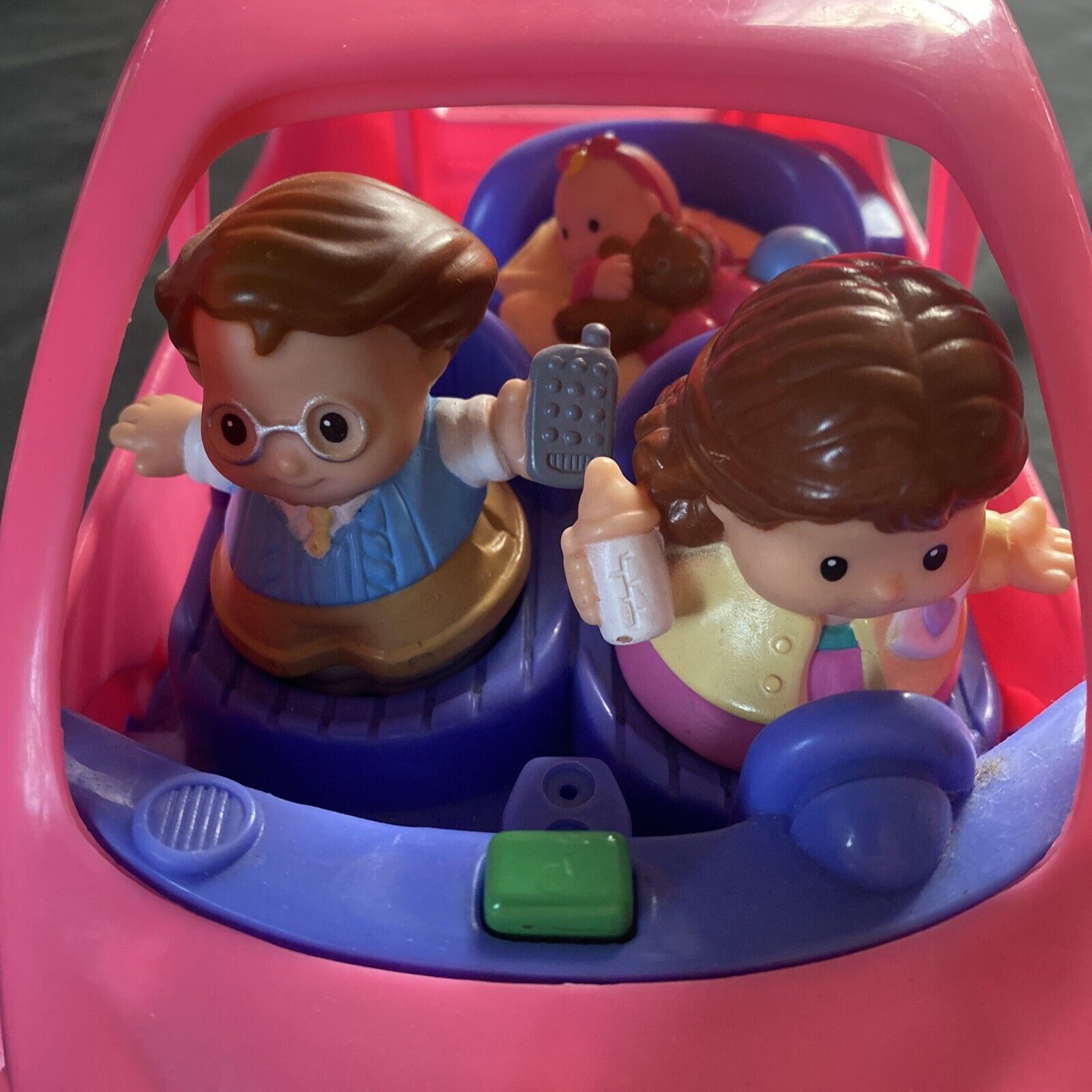Fisher Price vintage toy 2002 Pink car and Little People - 9409