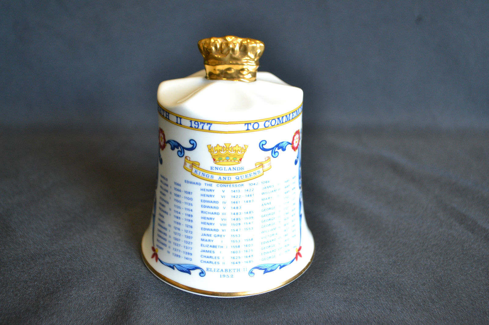 Aynsley China Commemorative Kings & Queens Silver Jubilee 1977 China BELL (1558)