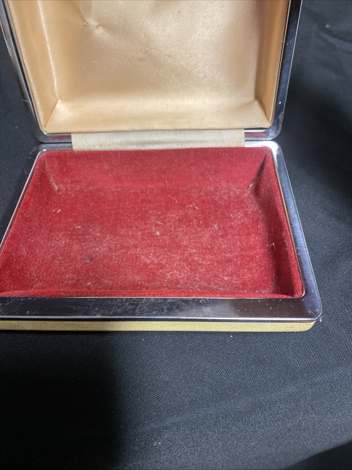 Fashioned by Farrington Vintage Genuine Texol Jewellery Box 1950's - (1811)