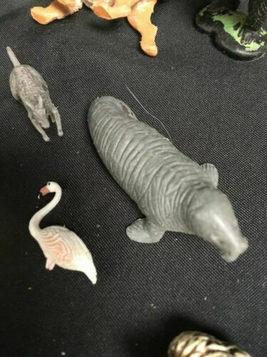 BRITAINS Plastic Toy Animals 1970’s X 14 Gorilla Lion Bear Crocodile Etc (2293)