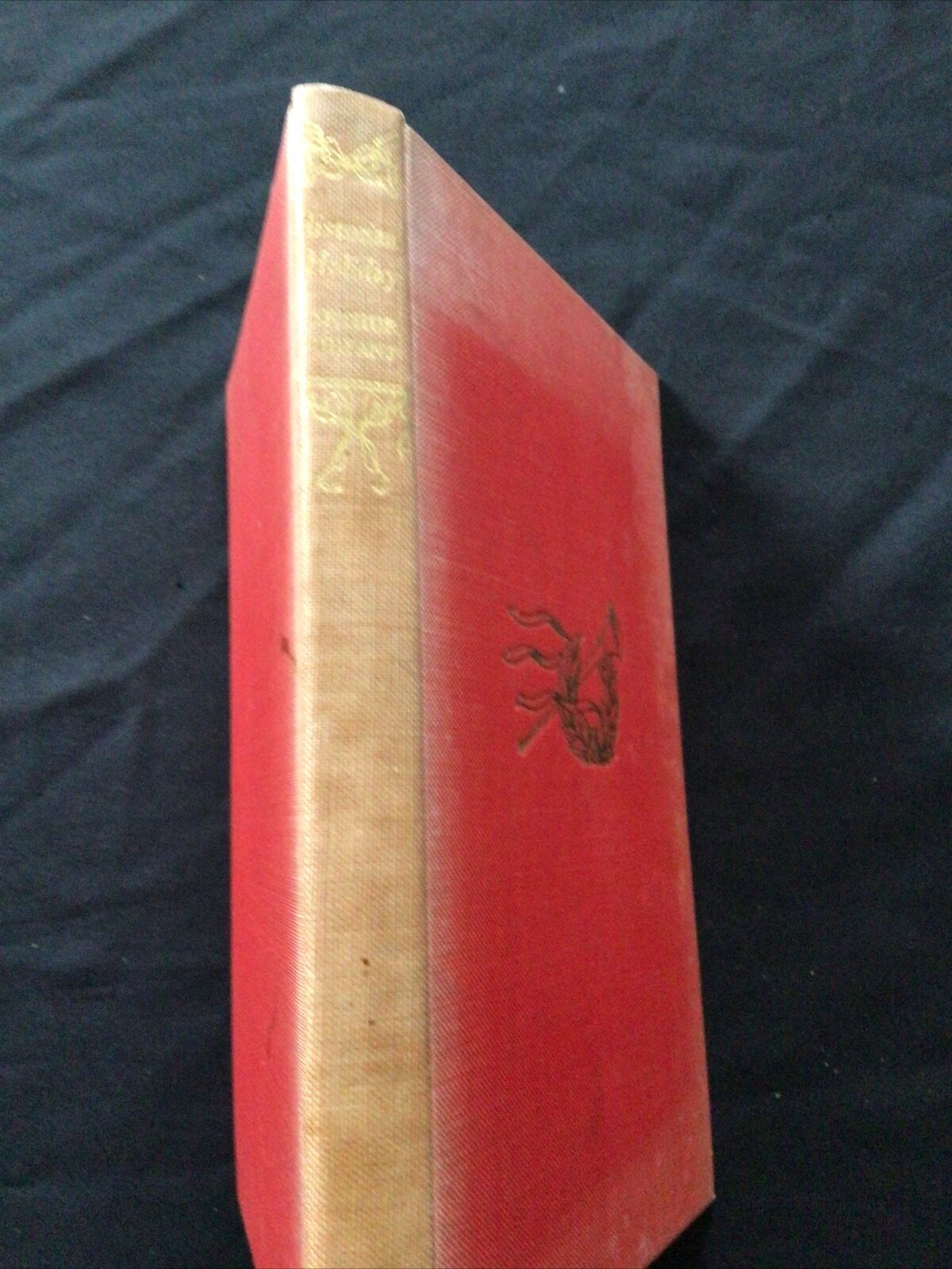 BOOK - HISTORIANS HOLIDAY - Arthur Bryant  1951 (8696)