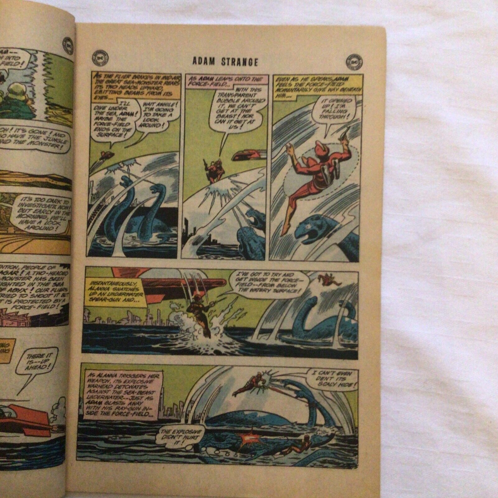 COMIC - DC Comics ADAM STRANGE War in Washington - Apr 1970 - New York - (8867)