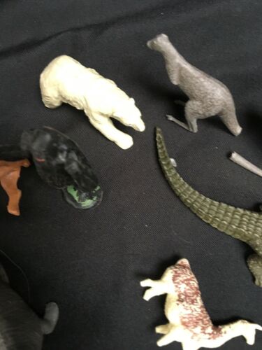 BRITAINS Plastic Toy Animals 1970’s X 14 Gorilla Lion Bear Crocodile Etc (2293)