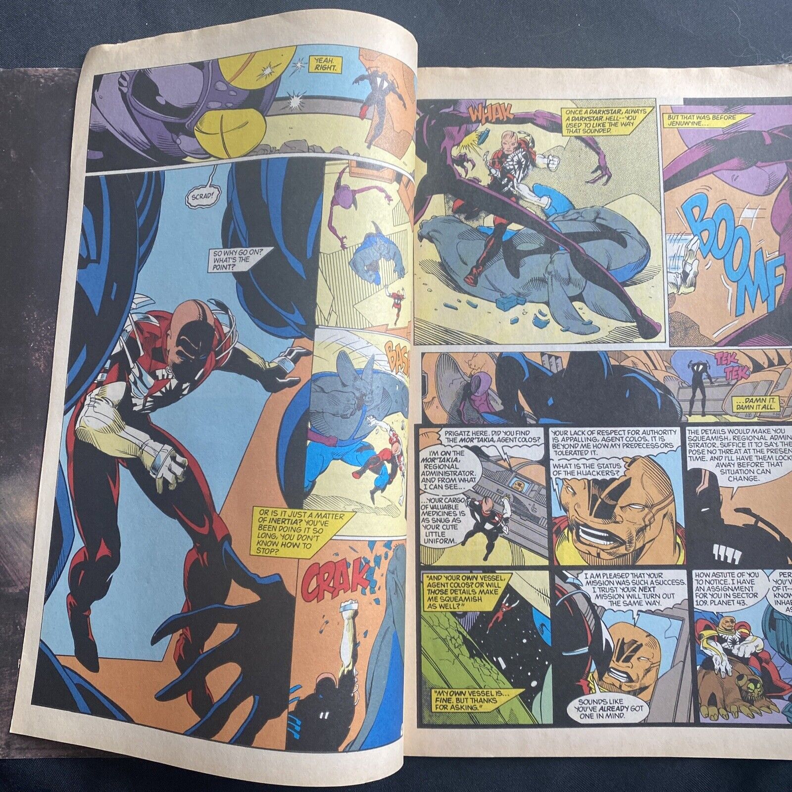 COMIC - DC Comics DARKSTARS Sensational 1st Issue - Oct 1992 - New York - (8822