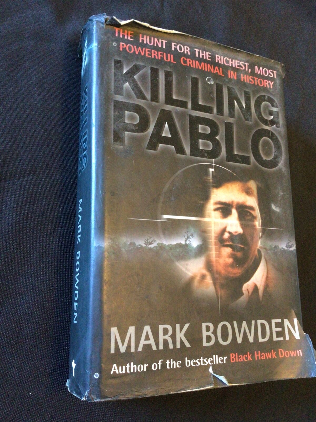 BOOK - KILLING PABLO - Mark Bowden Hardback 2001 - (8667)