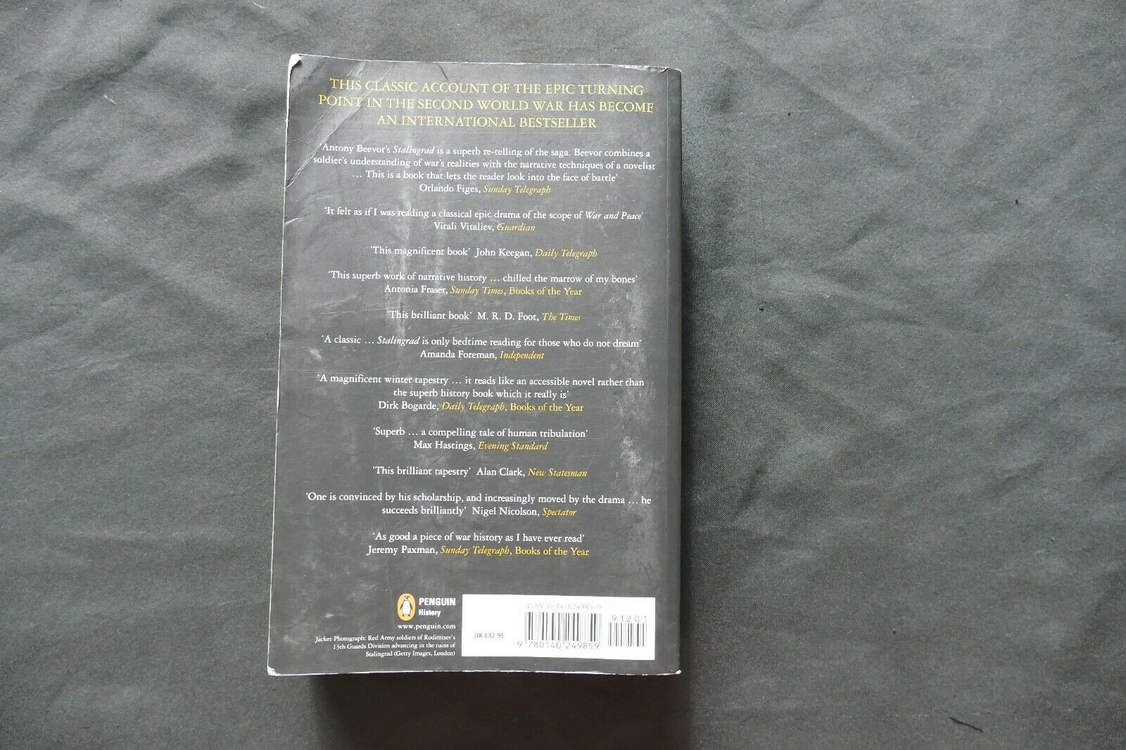 BOOK - STALINGRAD - Antony Beevor (8748)