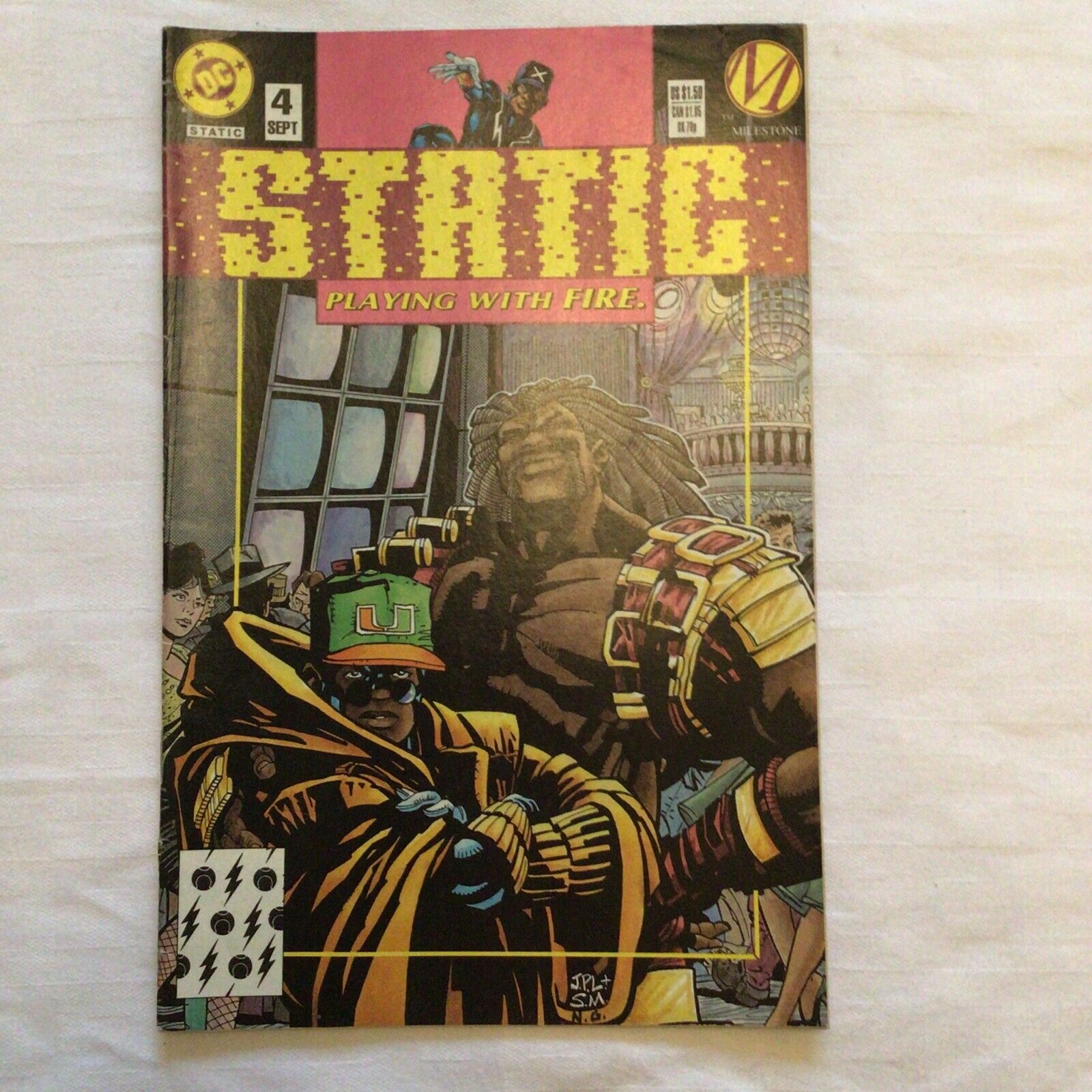 COMIC - DC Comics STATIC Playing With Fire - 1993 Sept 4th  - (8871)