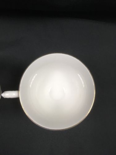 Colclough Bone China SEDGLEY  Pattern 8648 Green Havers - 2 x tea cups -(2761)
