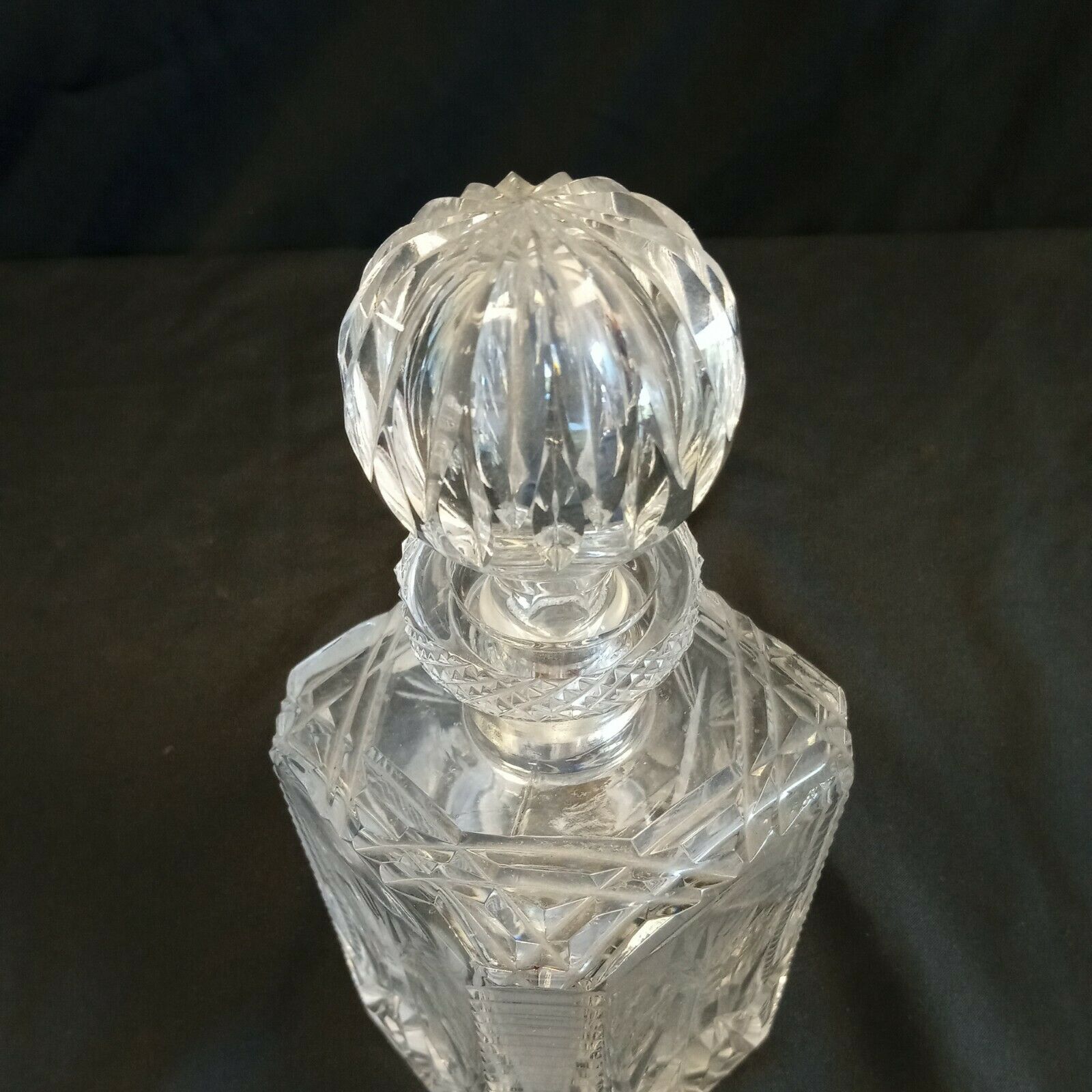 Brierglass Lead Crystal Decanter 24cm high no damage - (8111)