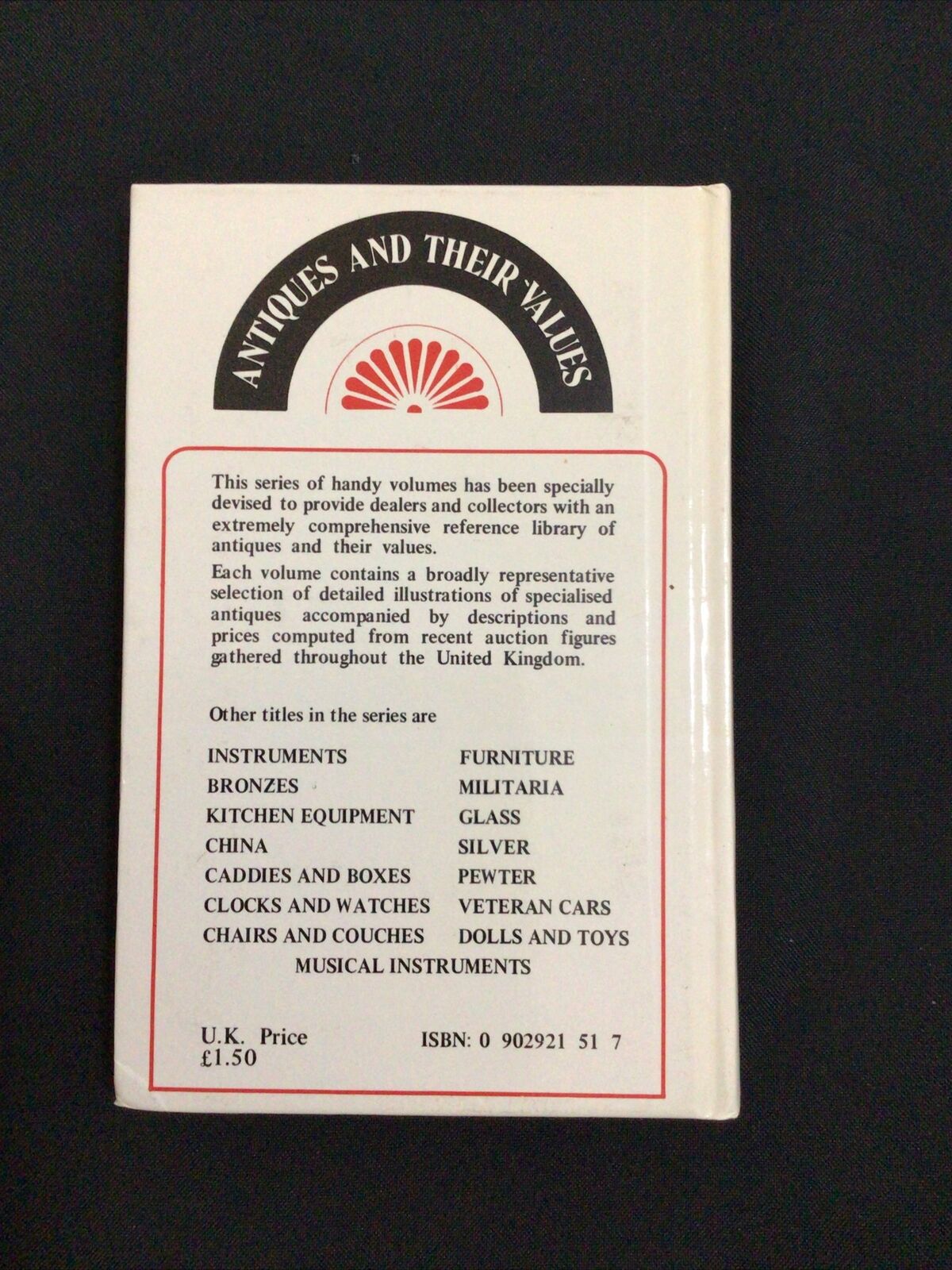 BOOK - Lyle pocket Antiques & Their Values 1977 - ORIENTAL RUGS - (8577)