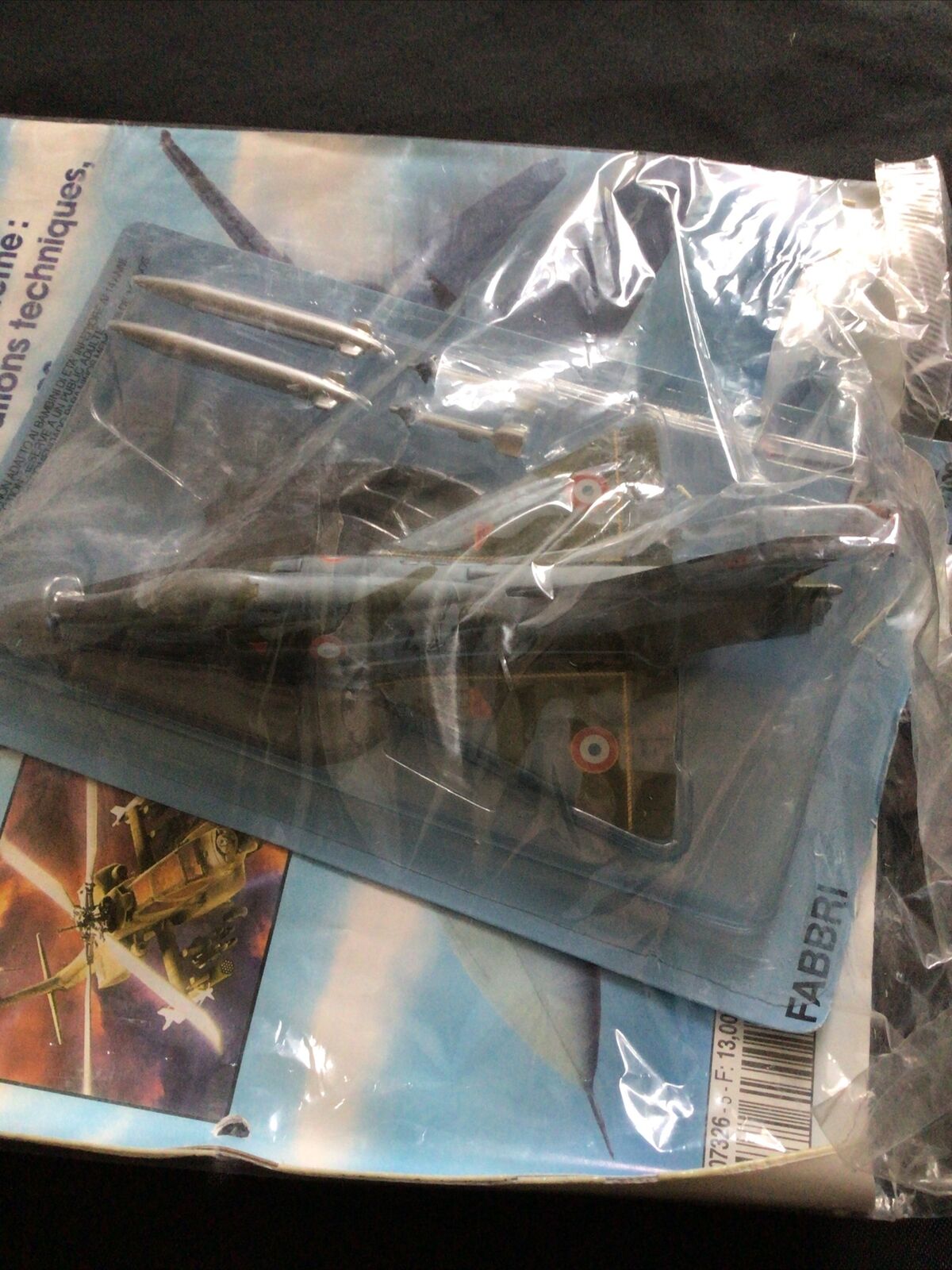 FABBRI Italeri Avions Militaires 2001 Mag & die cast MIRAGE III E (8564