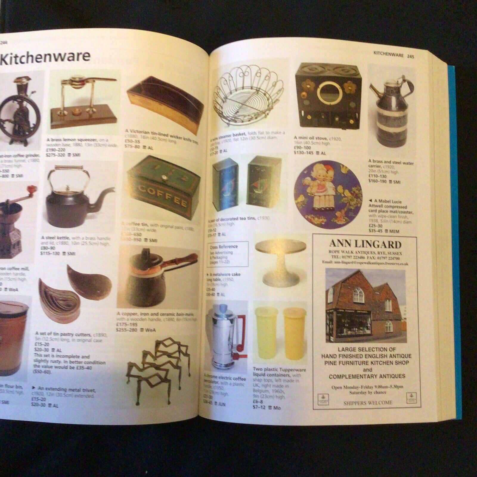 BOOK - Miller's Collectors Price Guide YEAR GUIDE 2003 / 2004  -(8619)