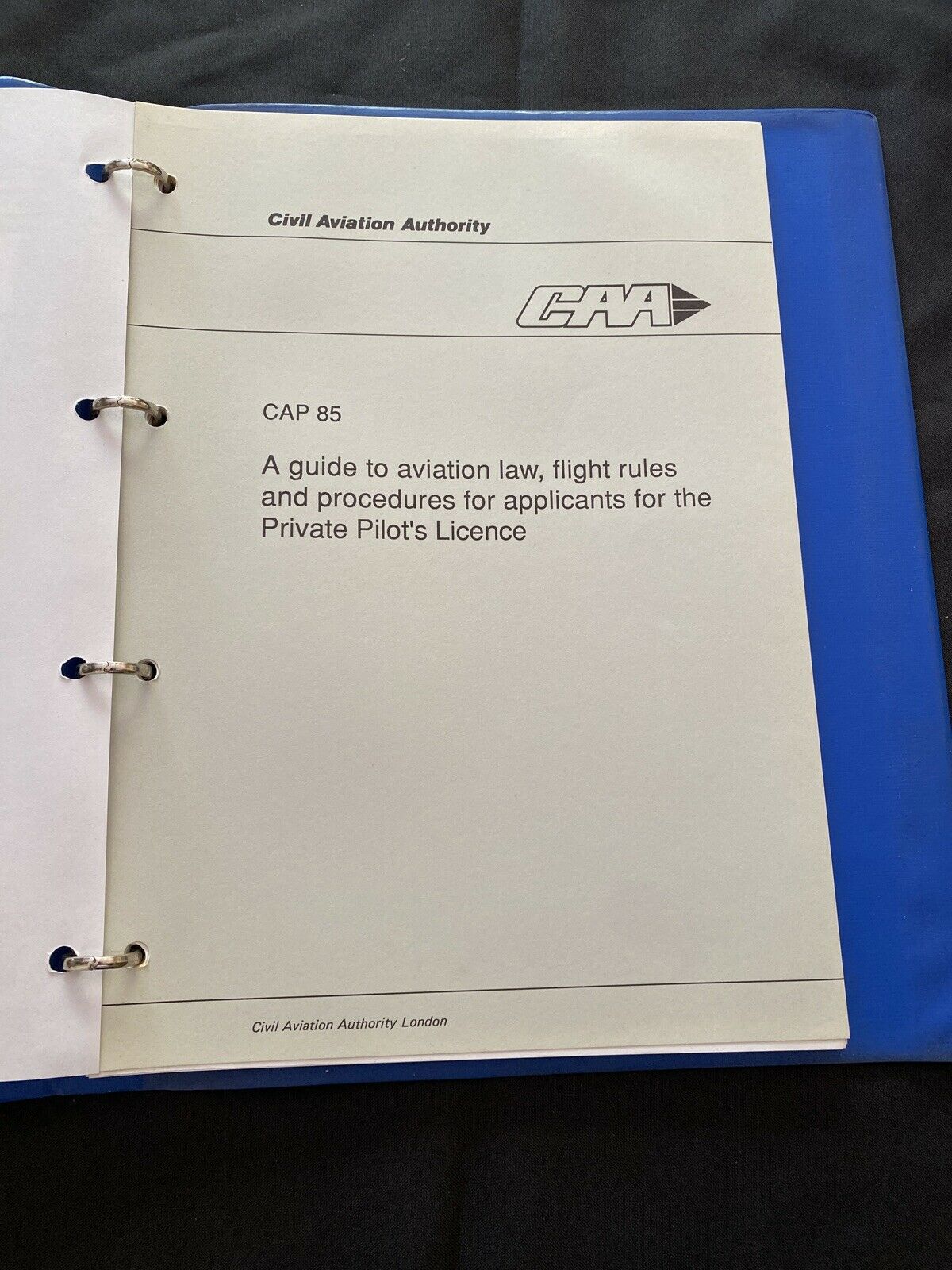 Civil Aviation Authority 1990 Aviation Law for Private Pilots Licence - (6498)