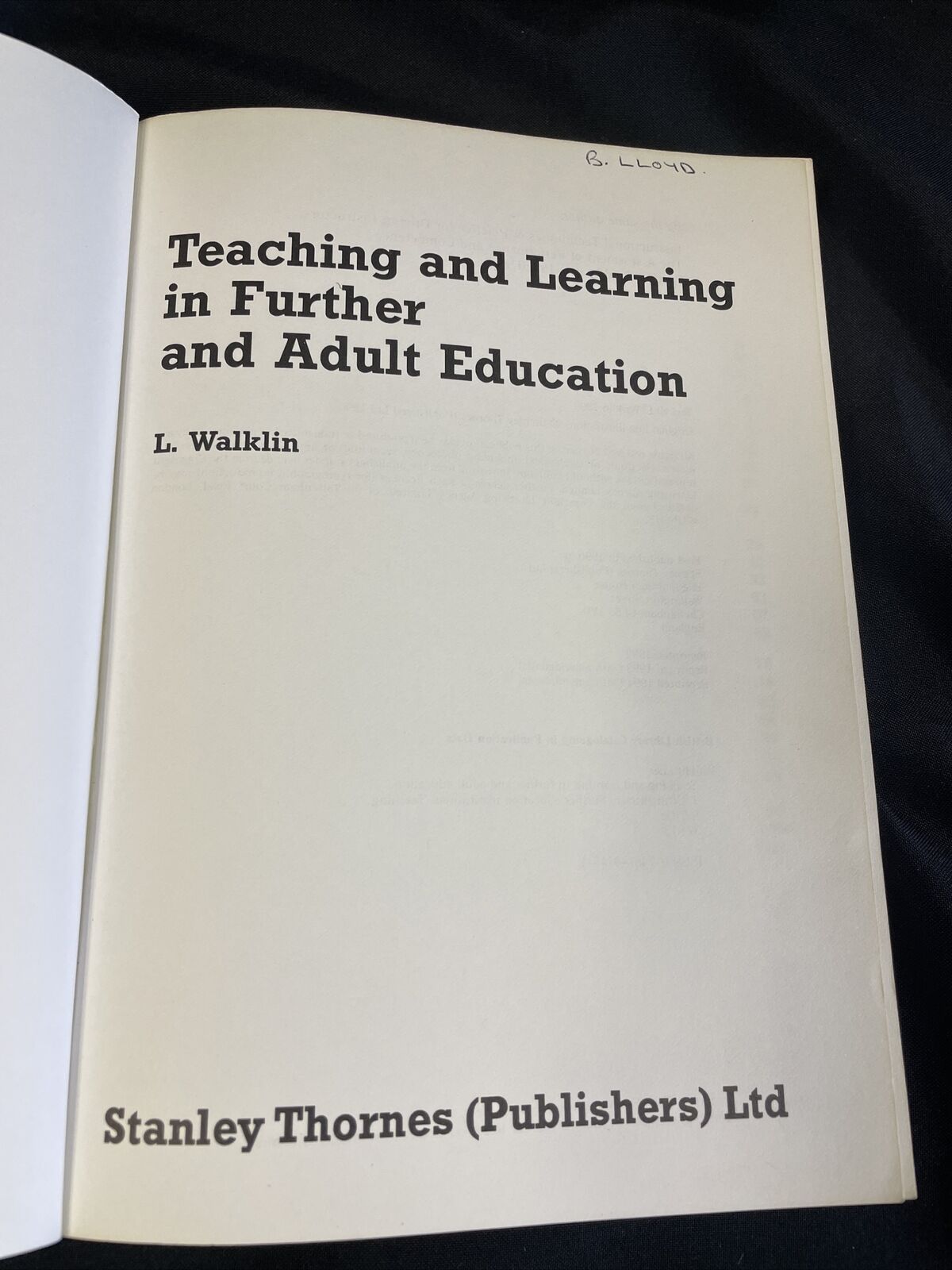BOOK - Teaching and Learning in Further and Adult Education - Walklin - (8203)