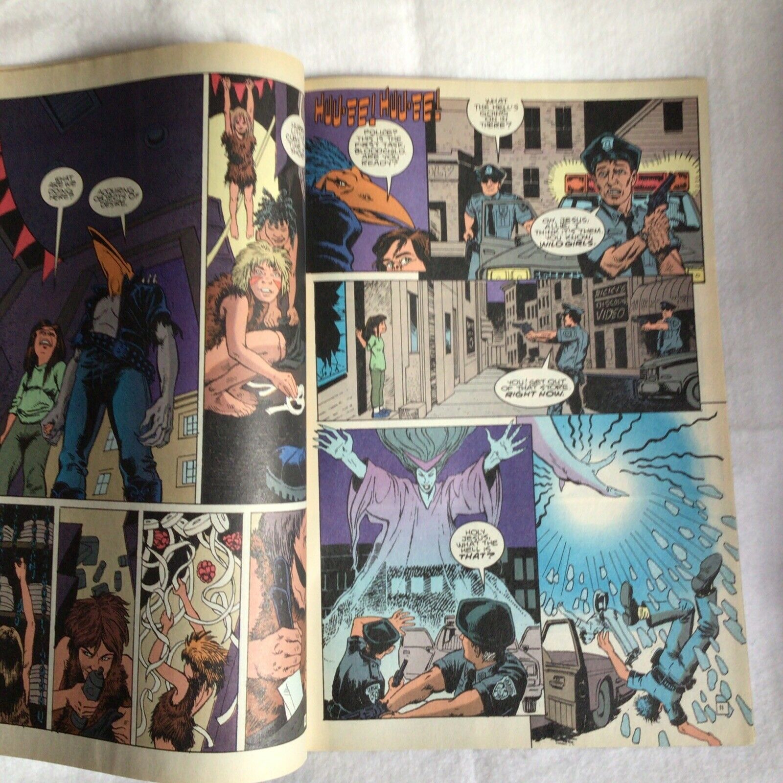 COMIC - DC Comics  DC VERTIGO DOOM PATROL - Nov 1993 - New York (8887)