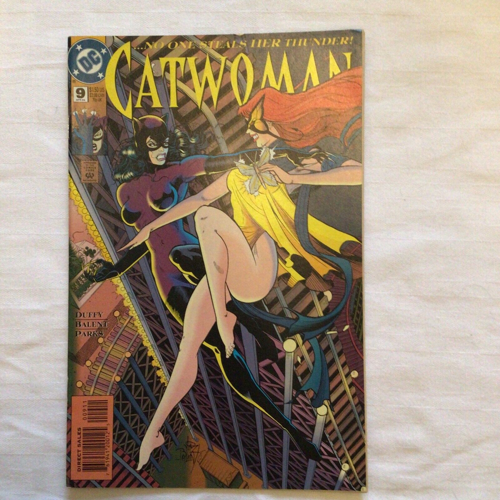COMIC - DC Comics  CATWOMAN Vs ZEPHYR - Apr 1994 - New York (8880)