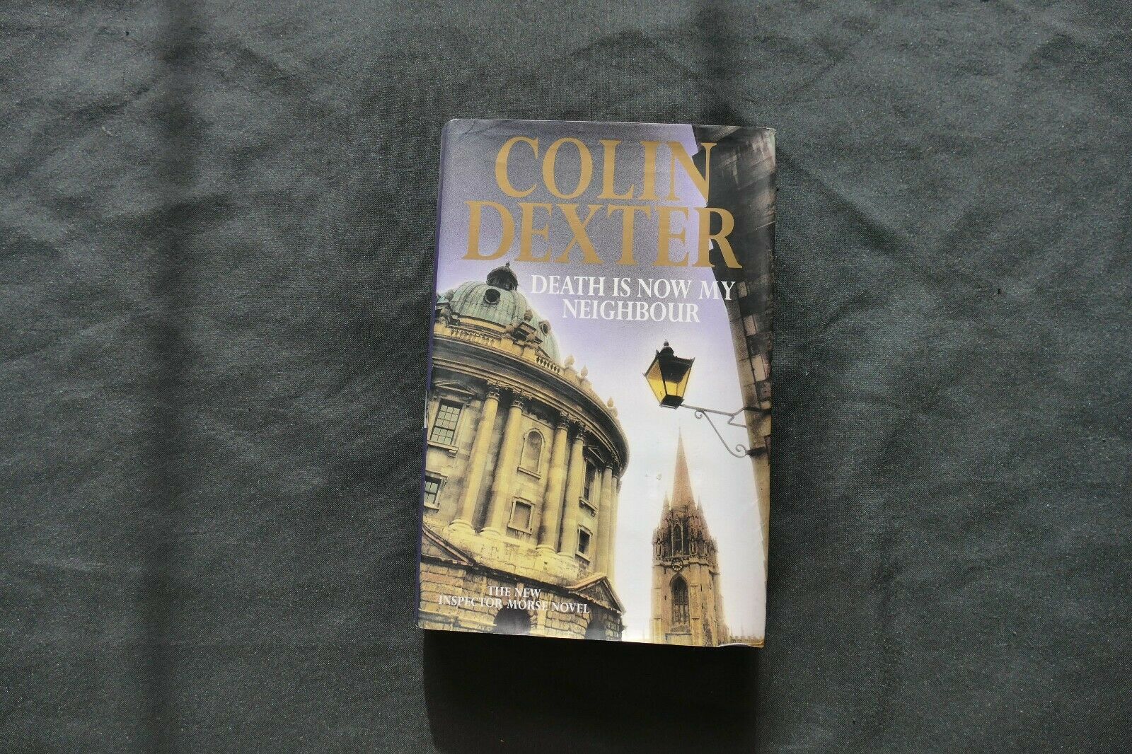 BOOK - DEATH IS NOW MY NEIGHBOUR - Colin Dexter - (8729)
