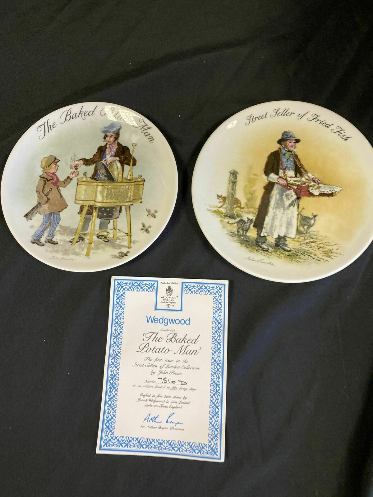 Wedgwood 1985 LONDON Collectors plates x2 Baked Potato & Fried Fish -(7838