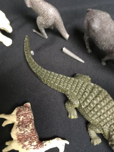 BRITAINS Plastic Toy Animals 1970’s X 14 Gorilla Lion Bear Crocodile Etc (2293)