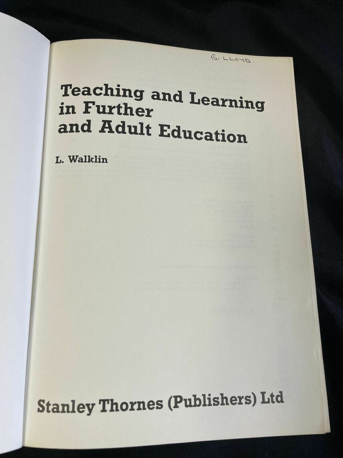 BOOK - Teaching and Learning in Further and Adult Education - Walklin - (8203)