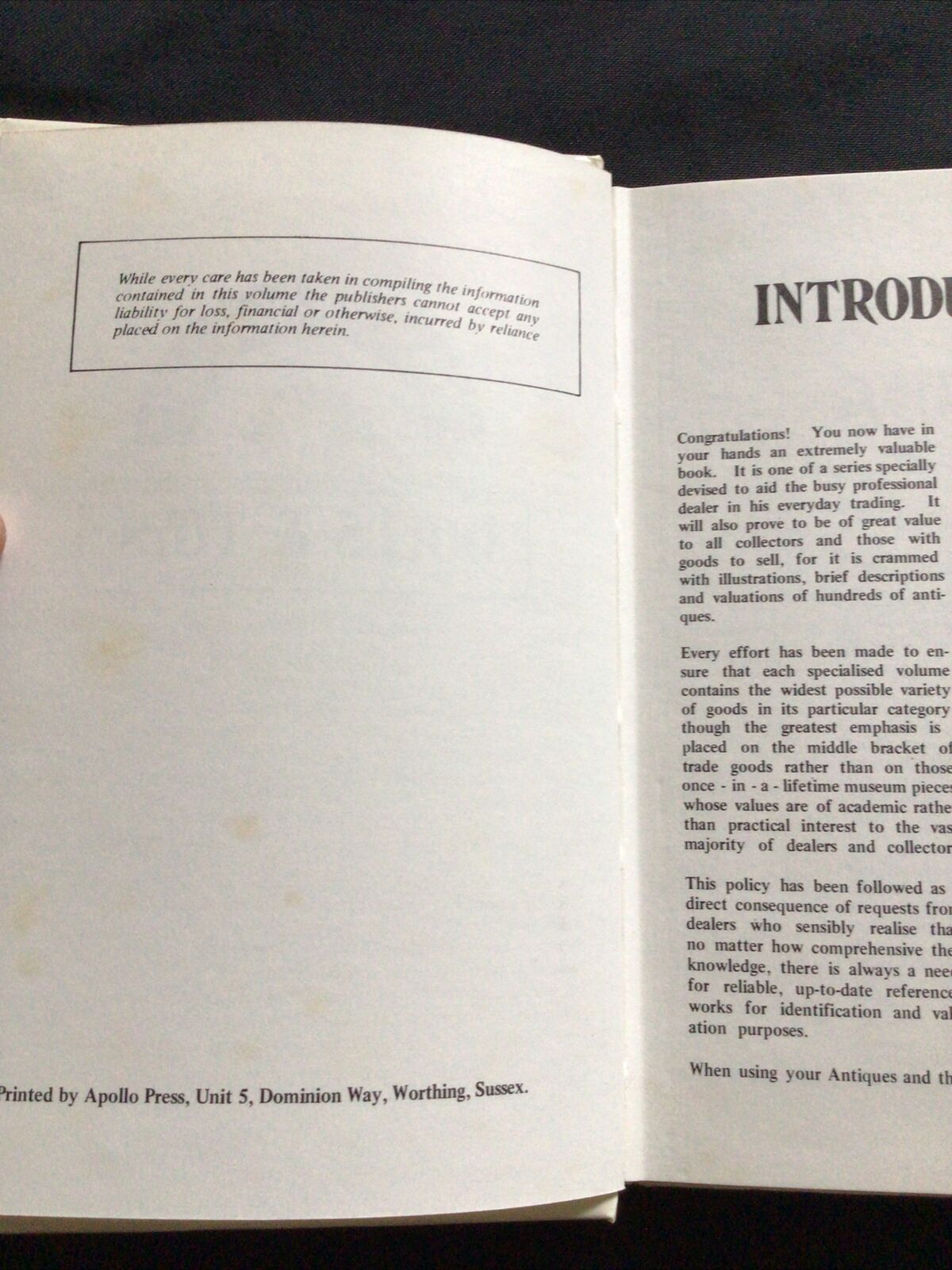 BOOK - Lyle pocket Antiques & Their Values 1977 - DOLLS AND TOYS - (8587)