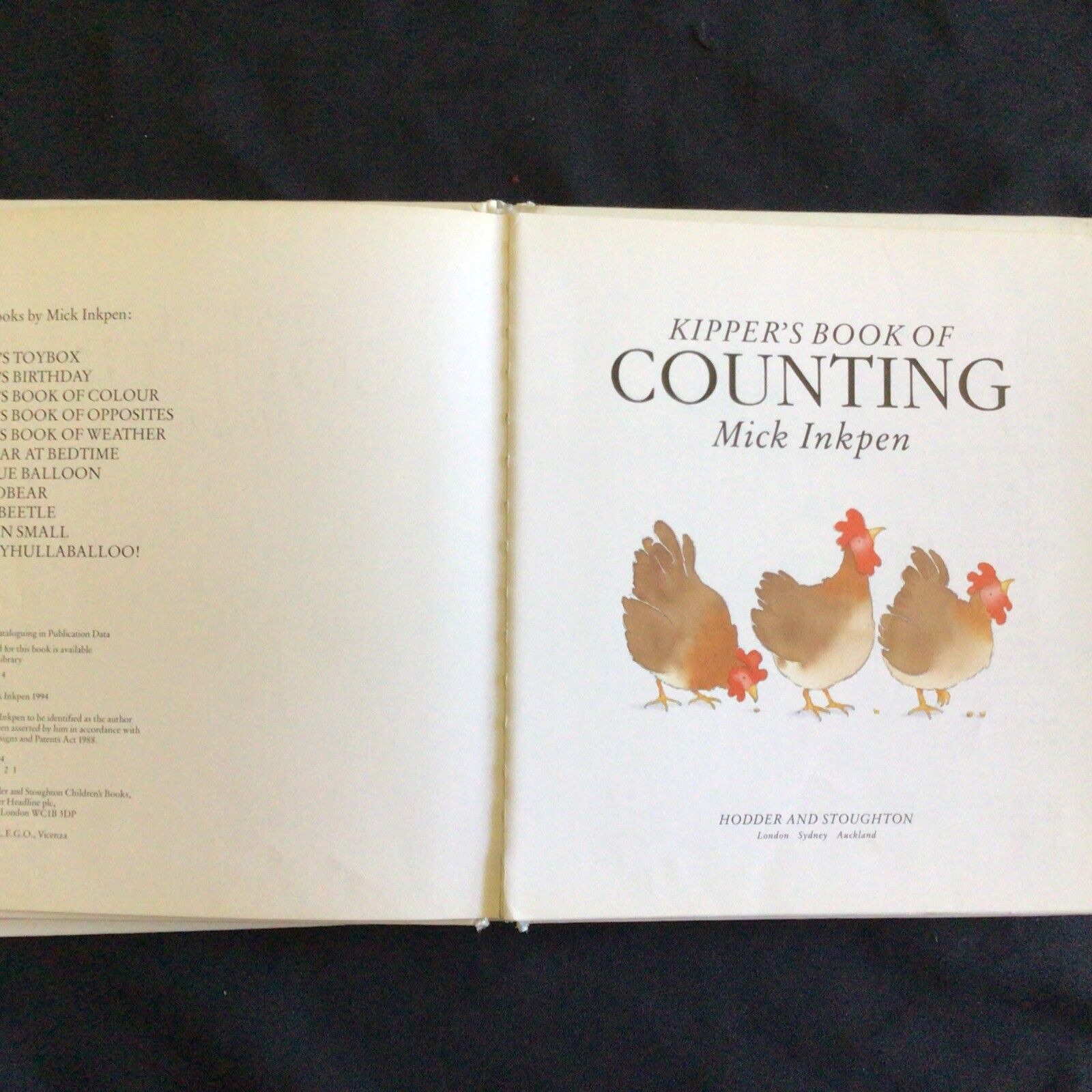 Mick Inkpen Kipper's Book of Weather / Counting & Opposites 1st Ed 1994 - (9743)