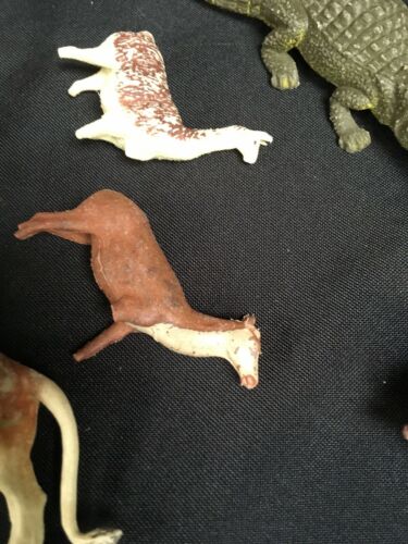 BRITAINS Plastic Toy Animals 1970’s X 14 Gorilla Lion Bear Crocodile Etc (2293)