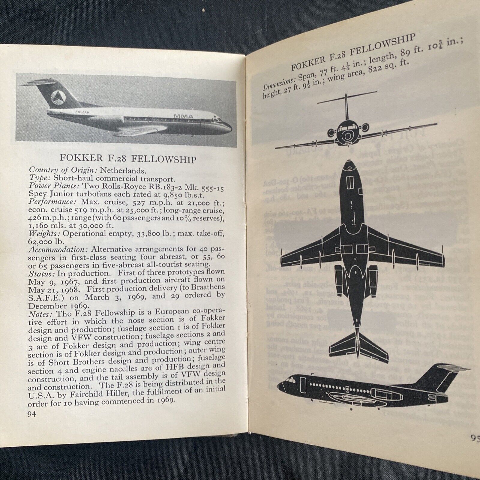 BOOK - The Observer's Book of Aircraft 1970 edition - (9652)