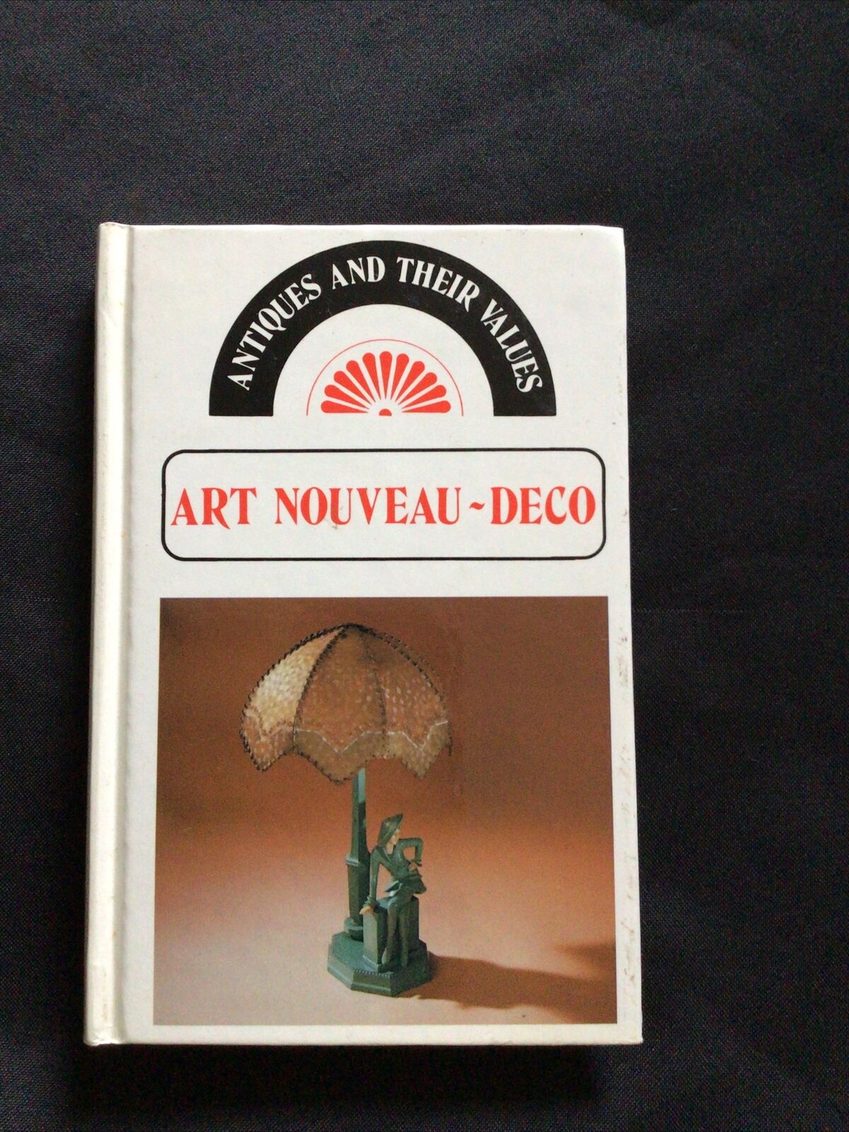 BOOK - Lyle pocket Antiques & Their Values 1979 - ART NOUVEAU & DECO - (8591)