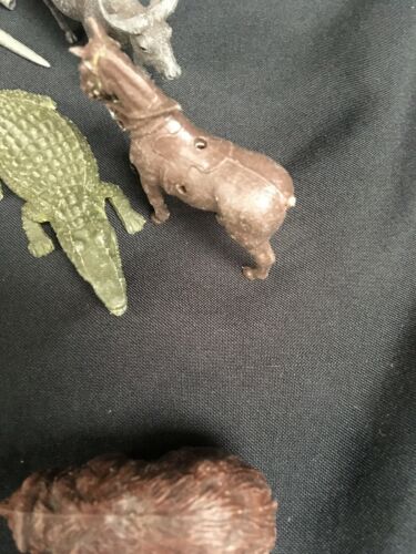 BRITAINS Plastic Toy Animals 1970’s X 14 Gorilla Lion Bear Crocodile Etc (2293)
