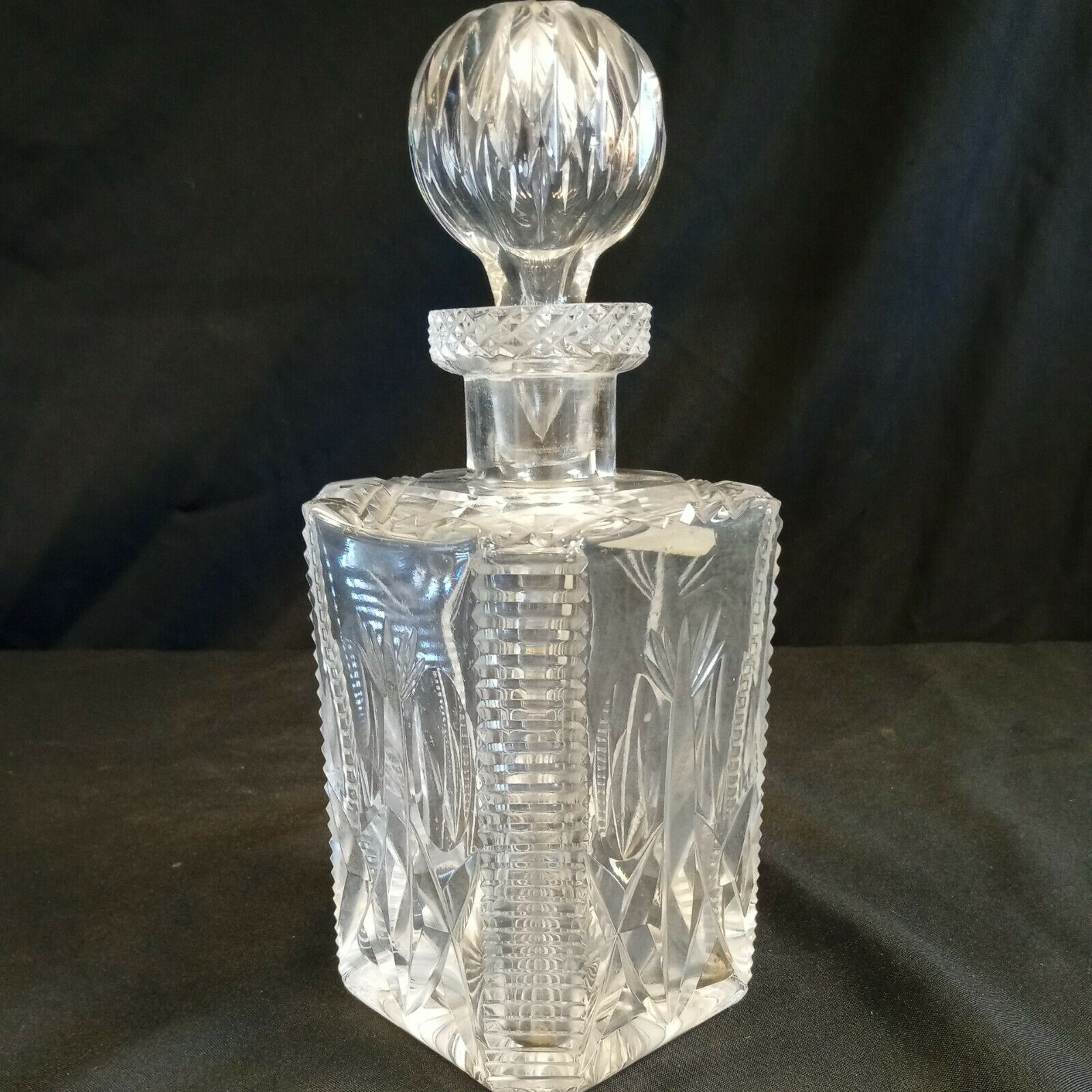 Brierglass Lead Crystal Decanter 24cm high no damage - (8111)