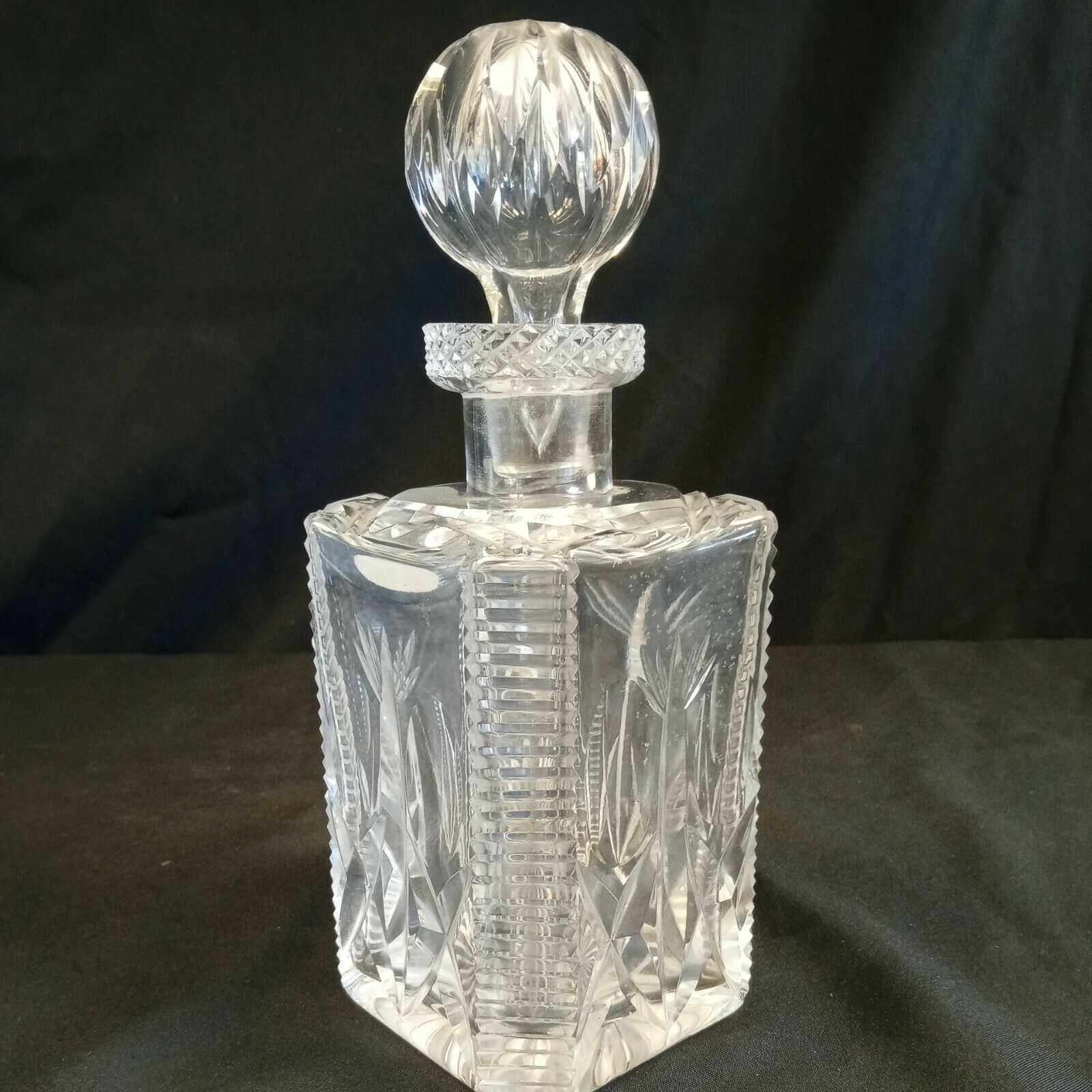 Brierglass Lead Crystal Decanter 24cm high no damage - (8111)