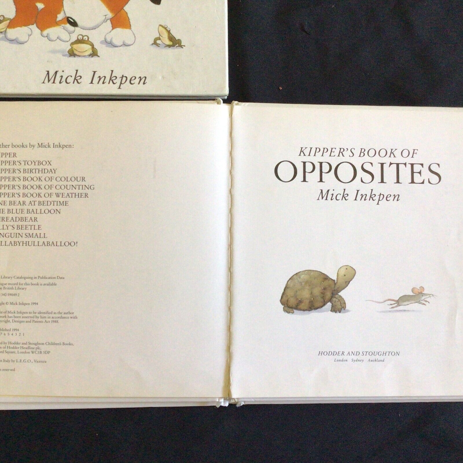Mick Inkpen Kipper's Book of Weather / Counting & Opposites 1st Ed 1994 - (9743)