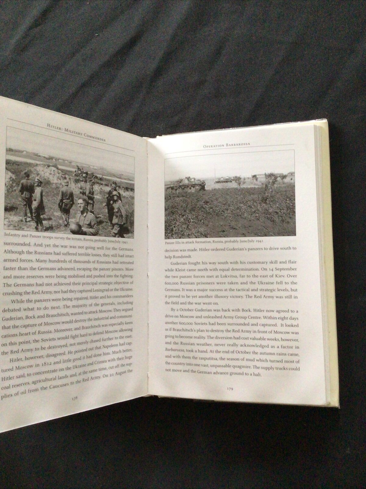 BOOK - HITLER MILITARY COMMANDER - Rupert Matthews - (8688)