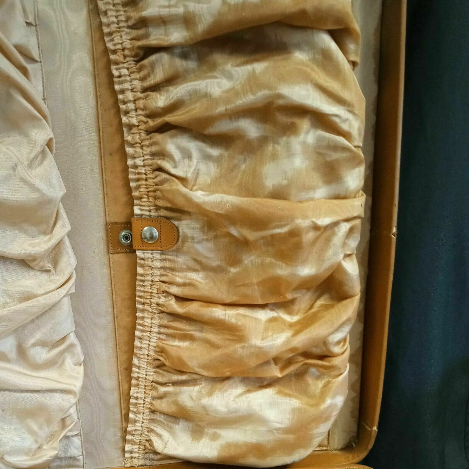 Leather Suitcase Antique Crescent Wardro Solid Case - (7983)