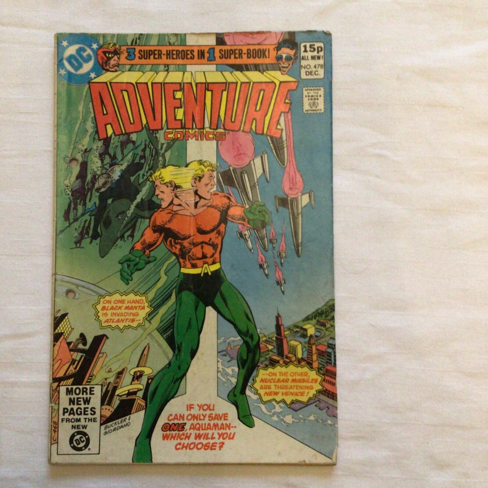 COMIC - DC Comics Adventure Comics AQUAMAN & BLACK MANTA - Dec 1980 - (8870)