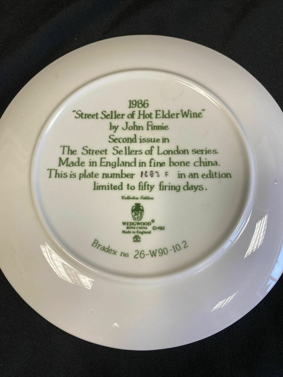 Wedgwood 1986 LONDON Collectors plates x2 Hot Elder Wine & Water Carrier -(7841