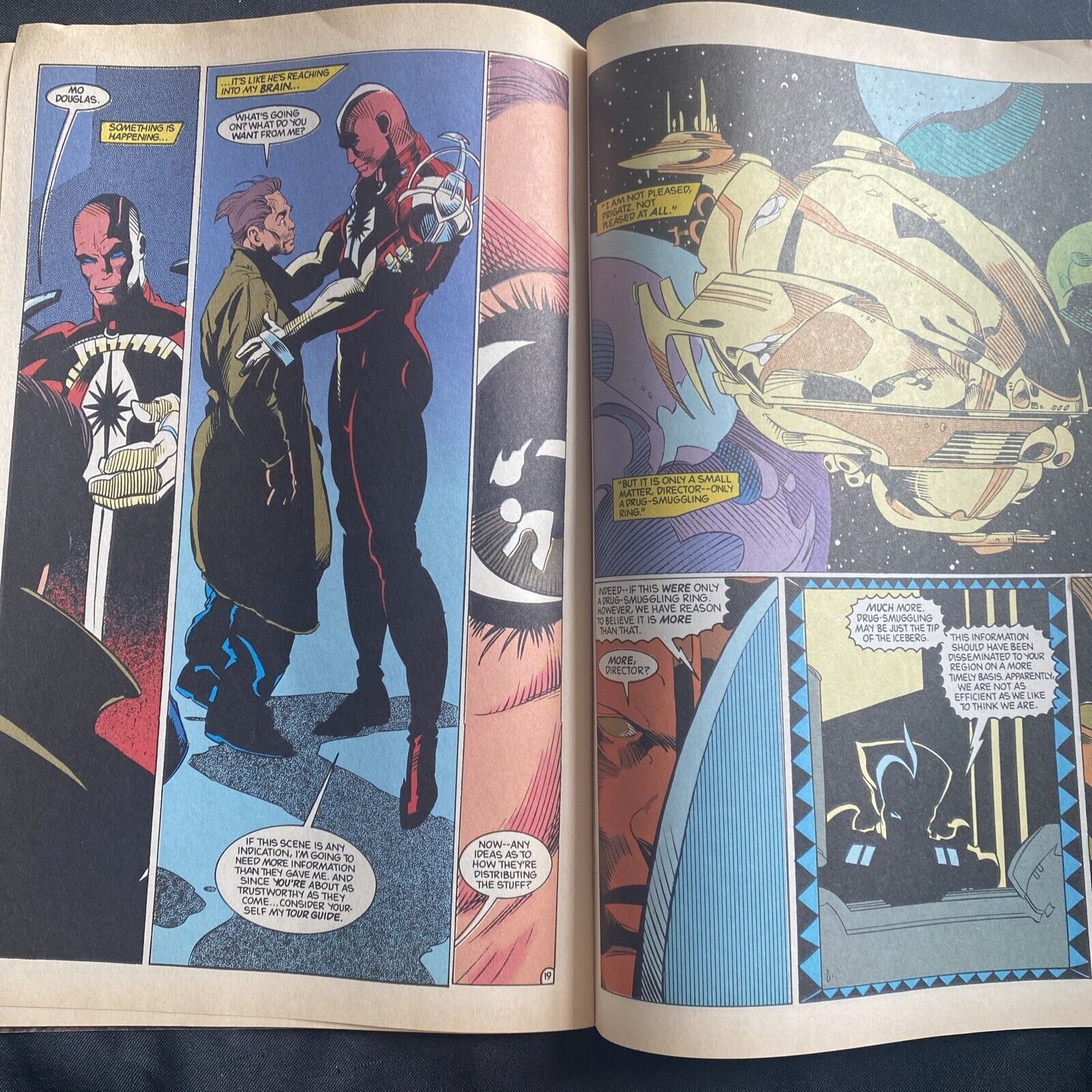 COMIC - DC Comics DARKSTARS Sensational 1st Issue - Oct 1992 - New York - (8822