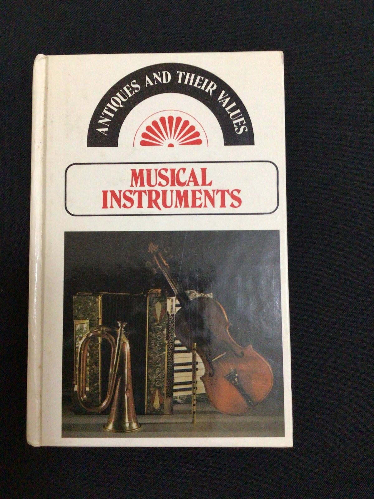 BOOK - Lyle pocket Antiques & Their Values 1977 - MUSICAL INSTRUMENTS - (8583