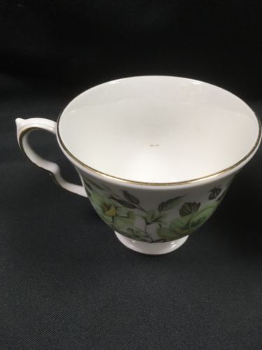 Colclough Bone China SEDGLEY  Pattern 8648 Green Havers - 2 x tea cups -(2761)