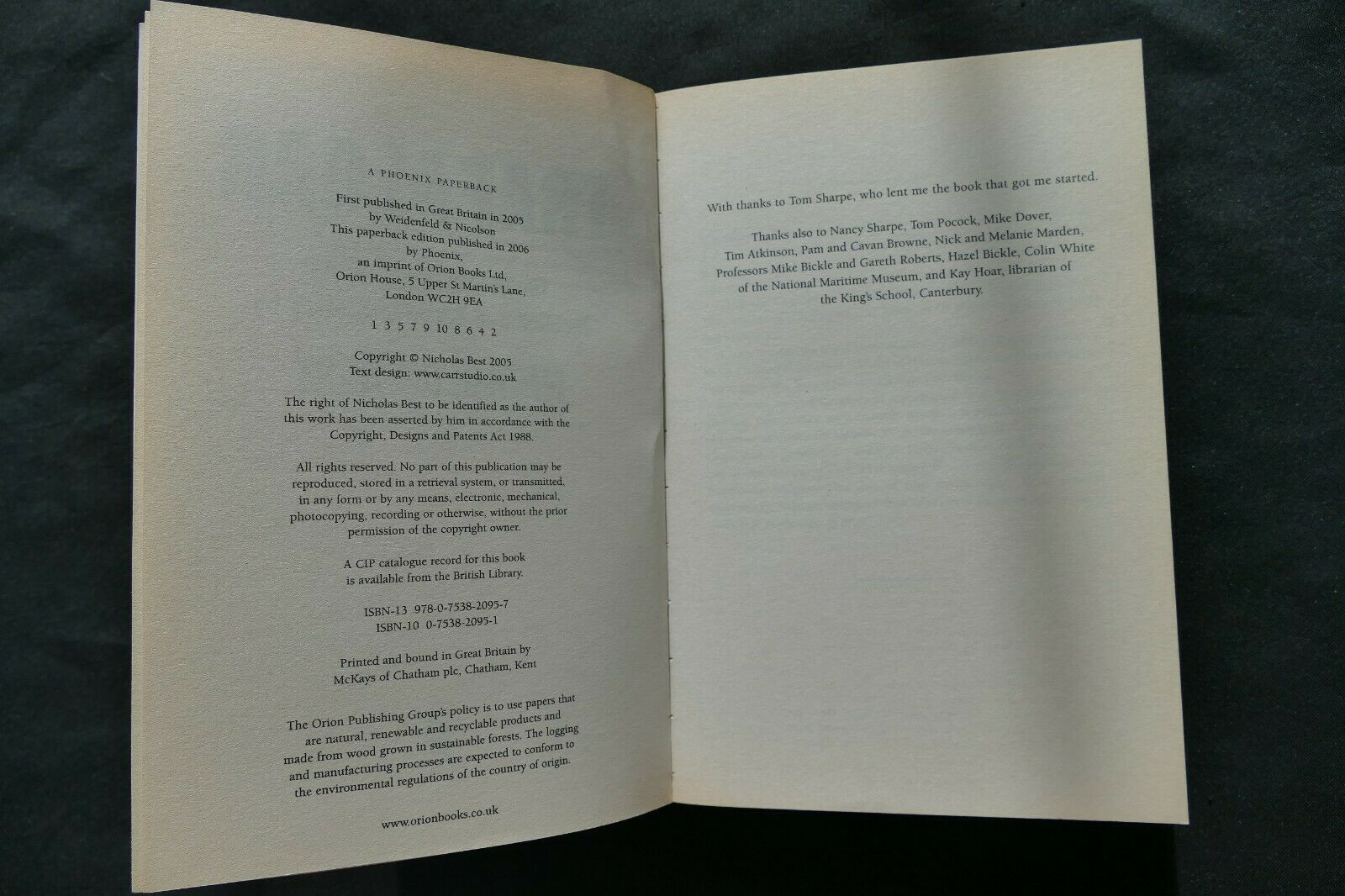 BOOK - TRAFALGAR - Nicholas Best - (8746)