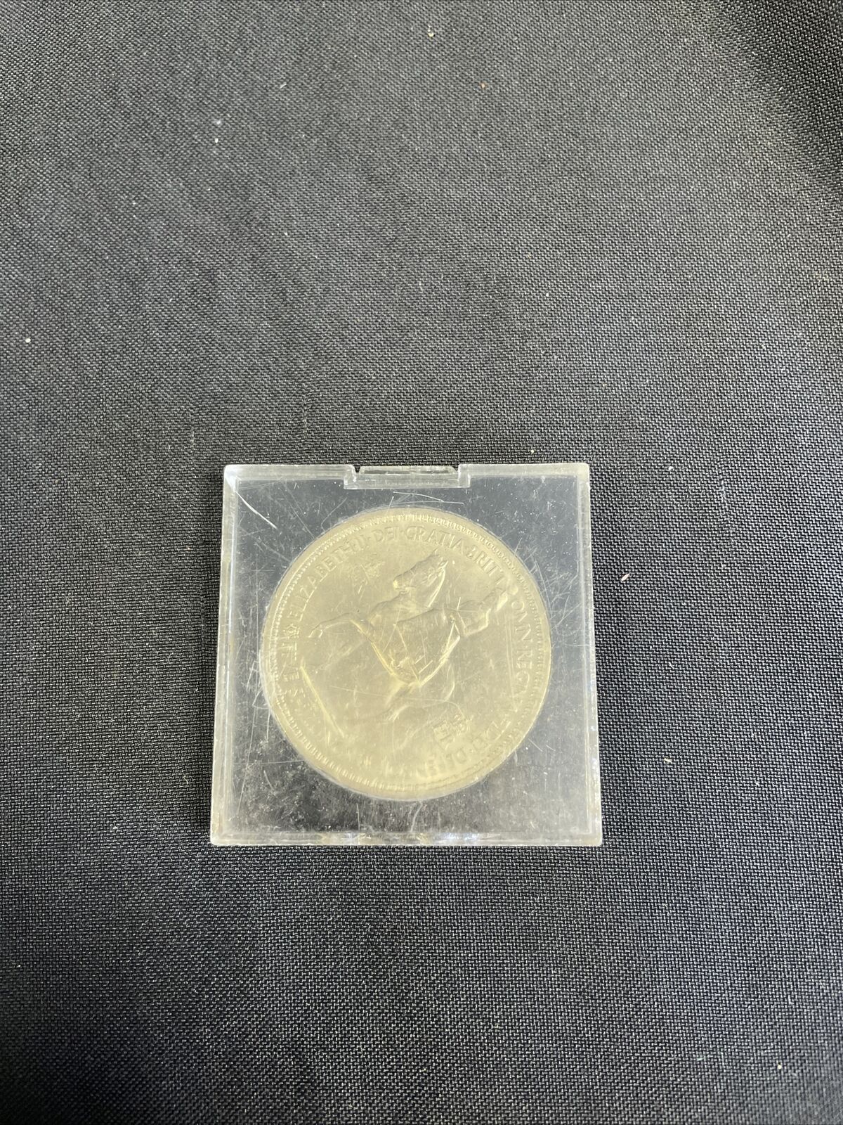 Collectors five shilling Elizabeth II Coin 1953 - faith & truth -(8231)