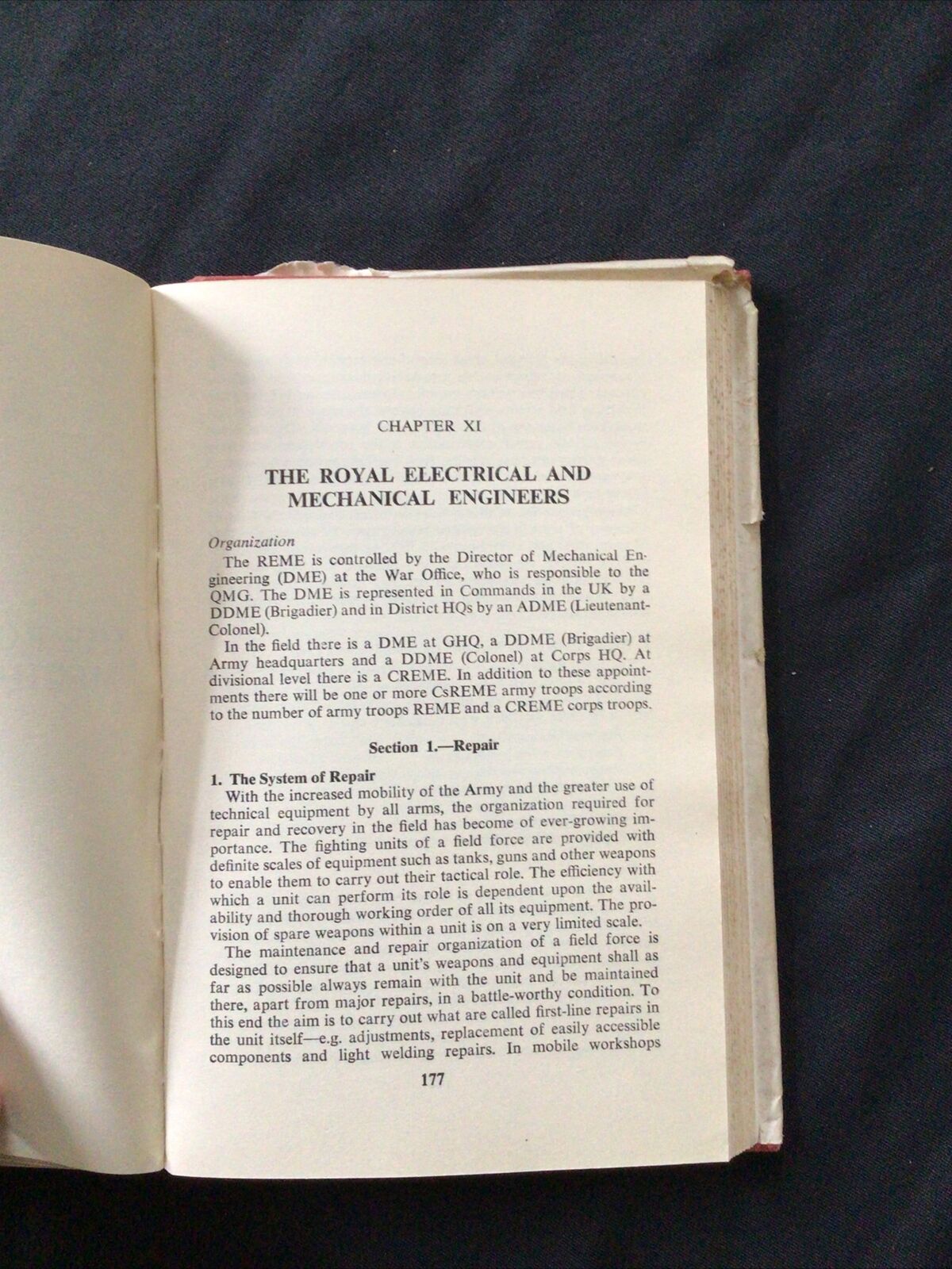 BOOK - Lindsell's MILITARY ORGANIZATION & ADMINISTRATION 29th Ed 1957 - (8705)