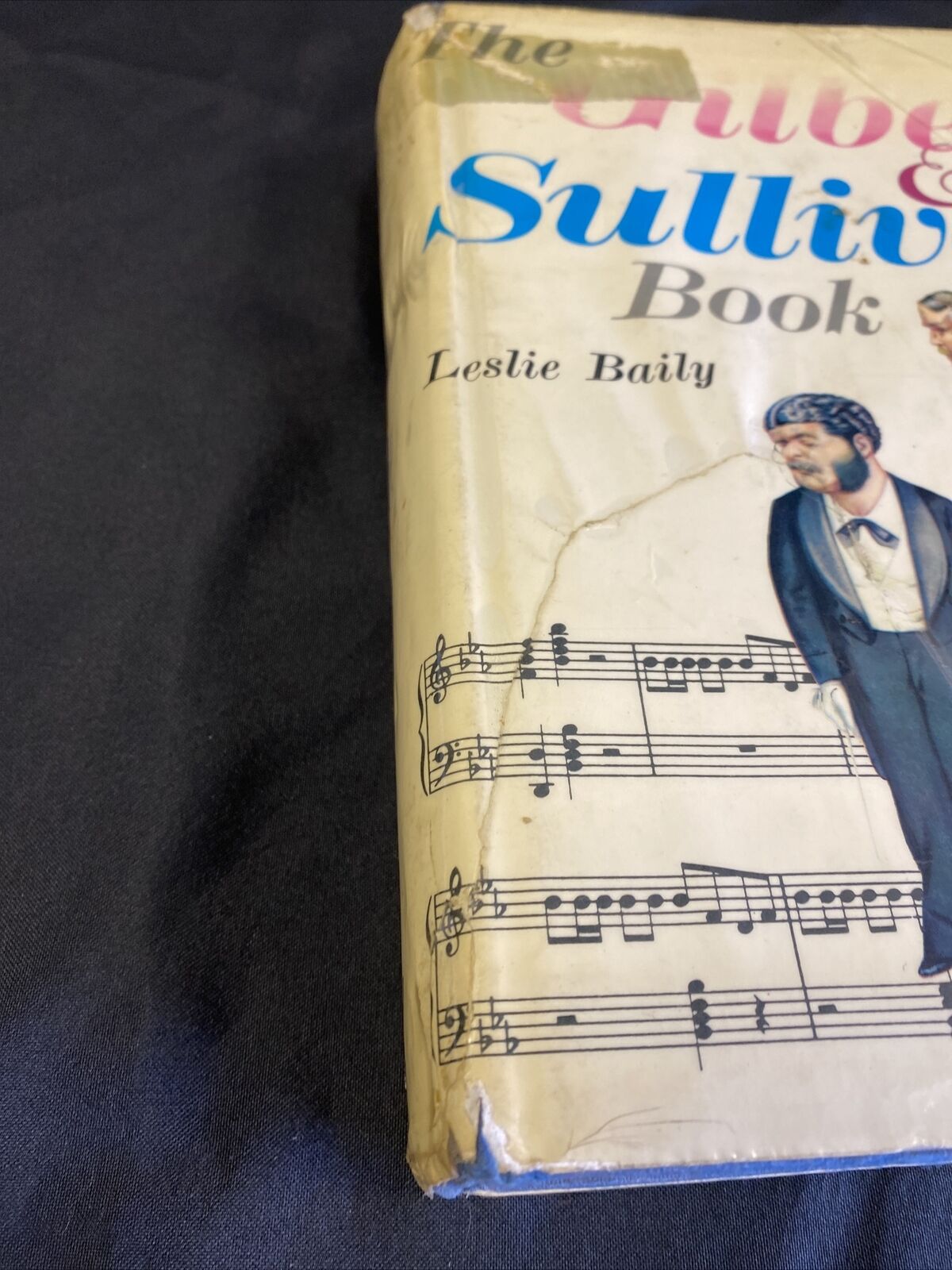 The Gilbert & Sullivan Book - Leslie Baily Spring Books 1967 - (7680)