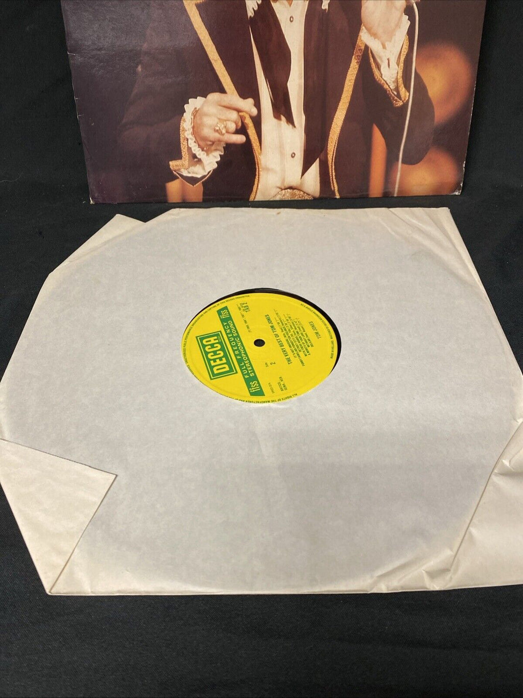VINYL RECORD - Tom Jones - The Golden Years Excellent Cond KTBC2 -(5672)
