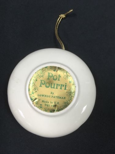 Lownds Pateman Cottage Pot Pourri china hanging ornament - (2767)