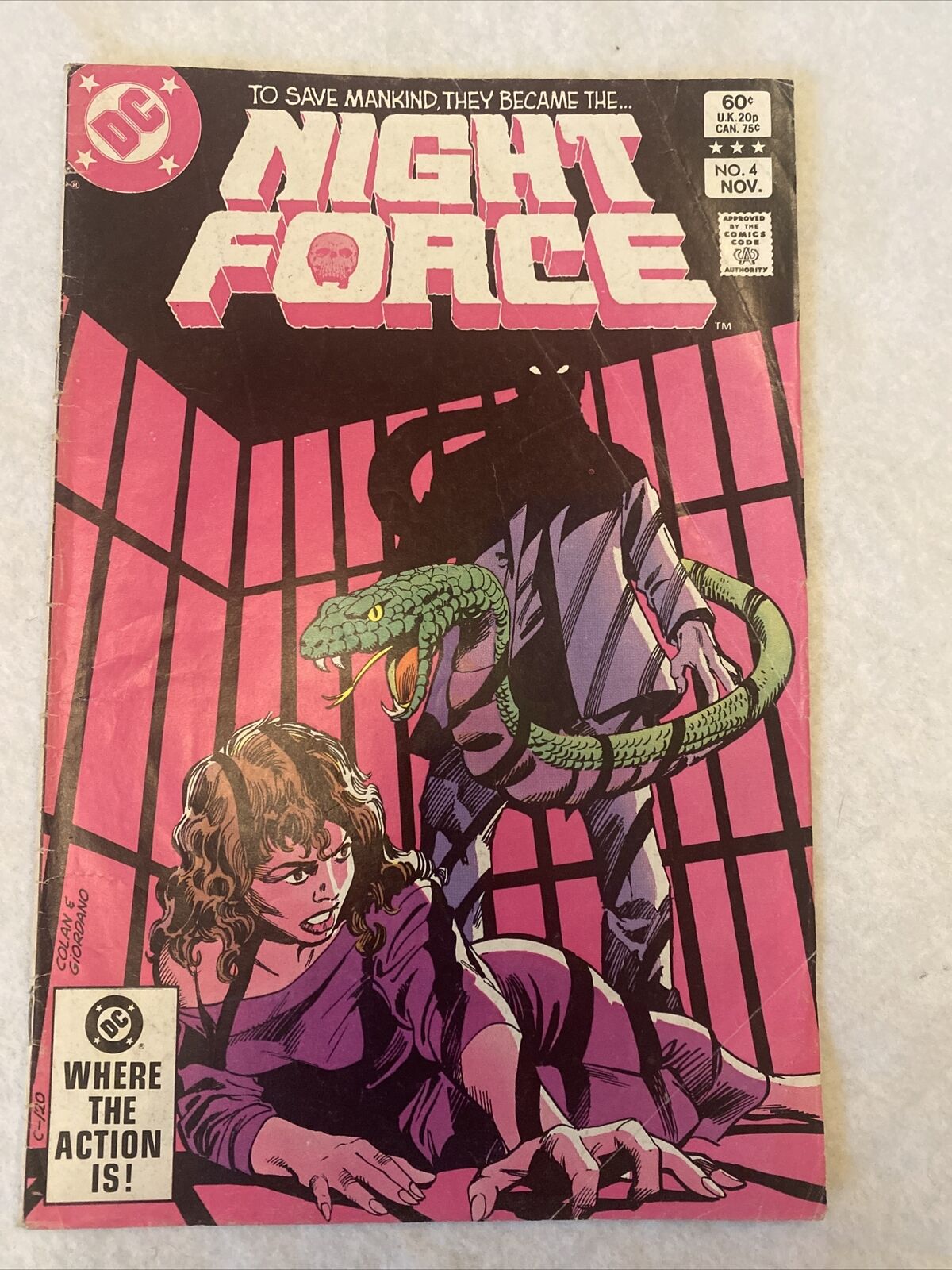 COMIC - DC Comics NIGHT FORCE - Nov 1982 #4  - New York - (8847)